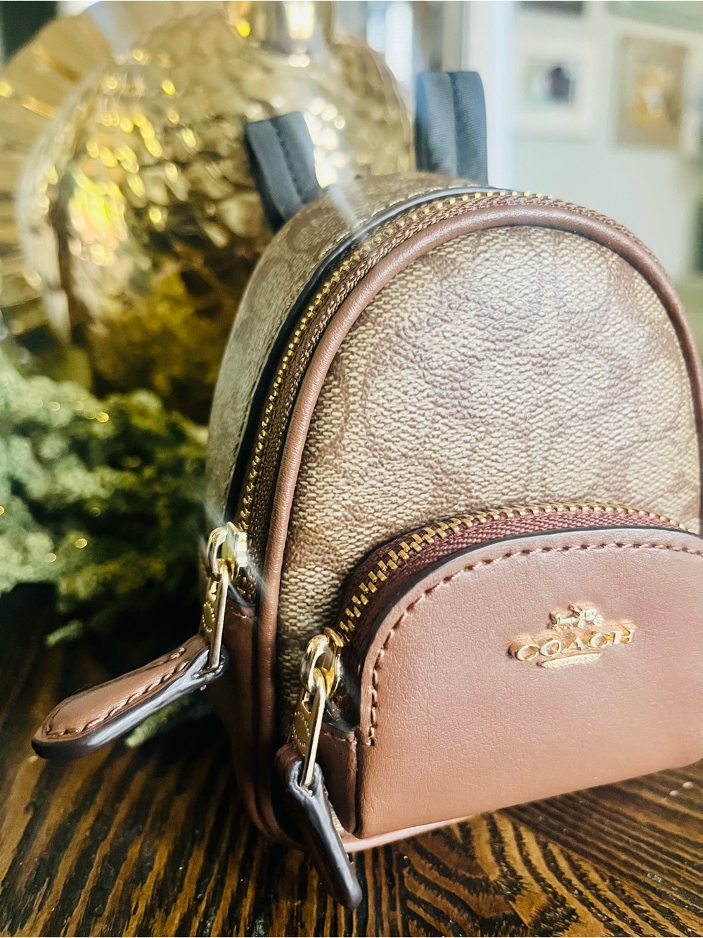 Mini Backpack Keychain - Picture 4 of 4